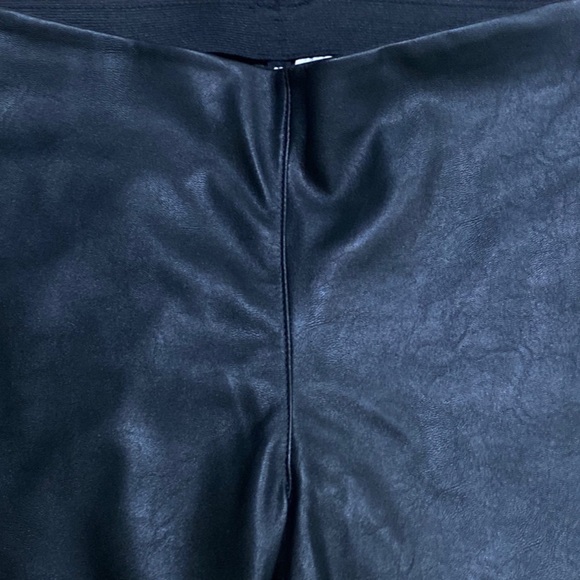 H&M Divided Faux Leather Leggings - Picture 3 of 9